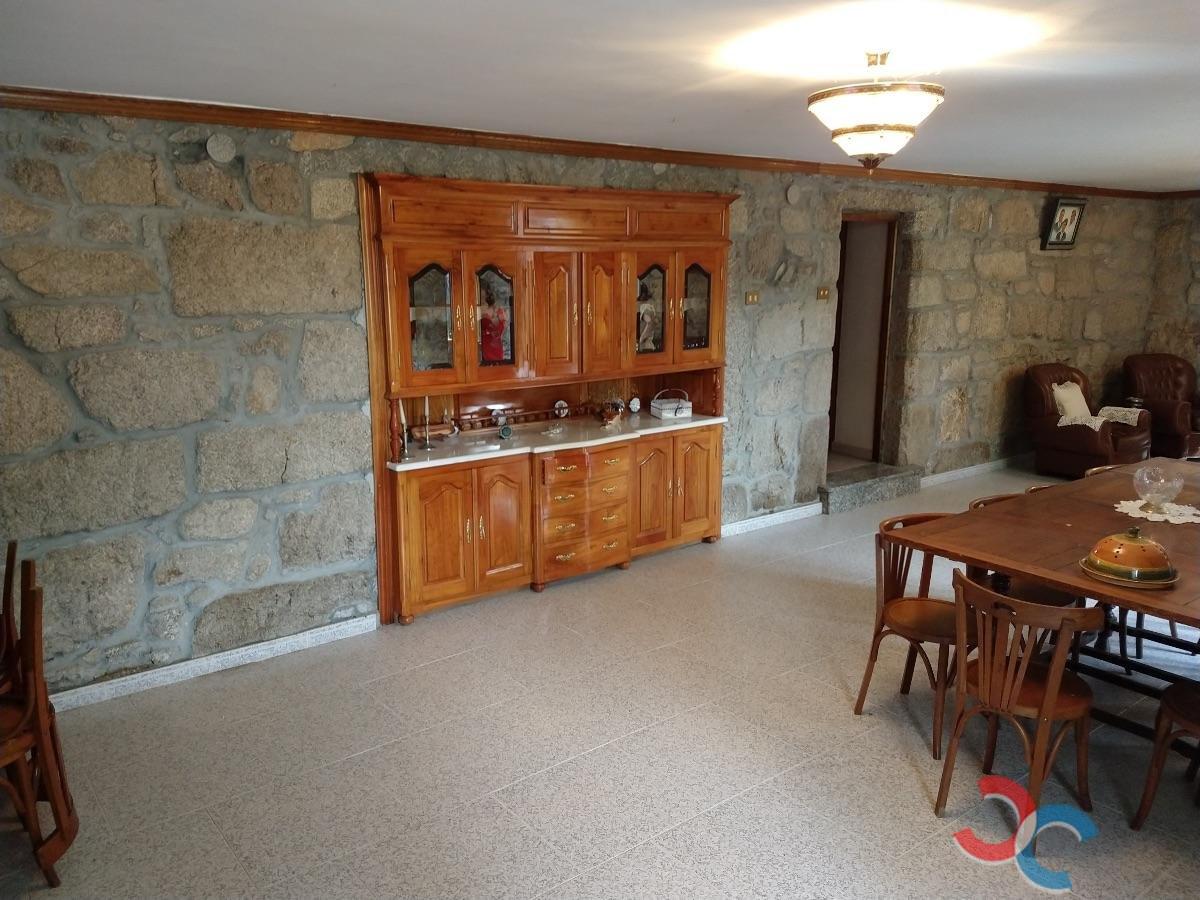 Venda de casa em Castroverde