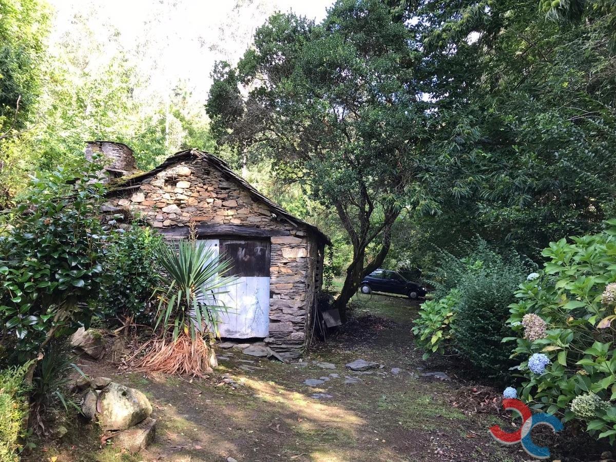 For sale of house in Viveiro