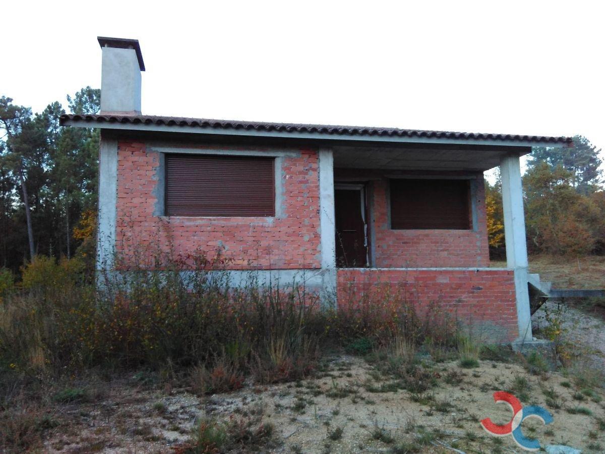 For sale of house in Salvaterra de Miño