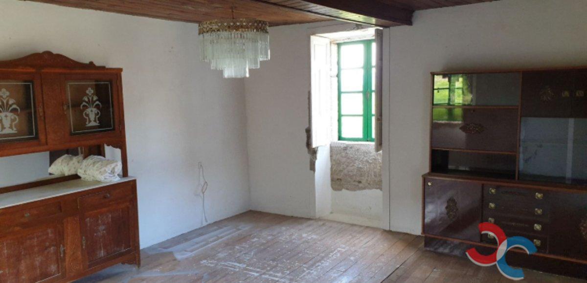 For sale of house in Moraña