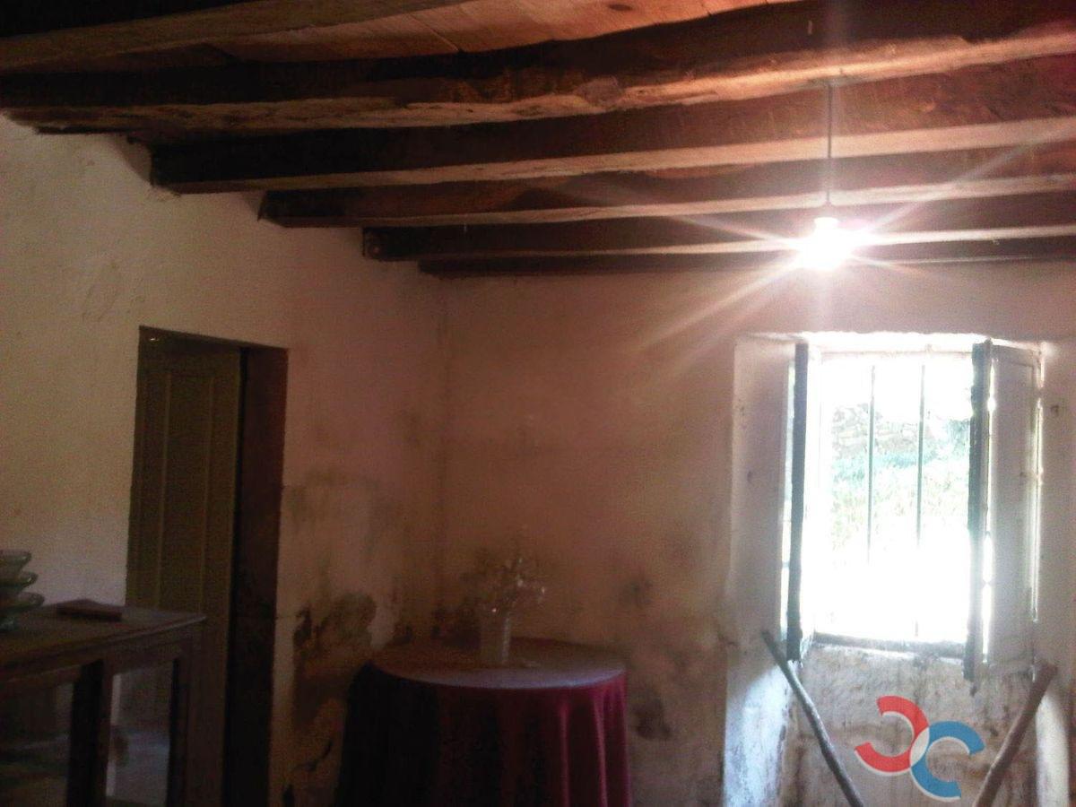 For sale of house in Rodeiro
