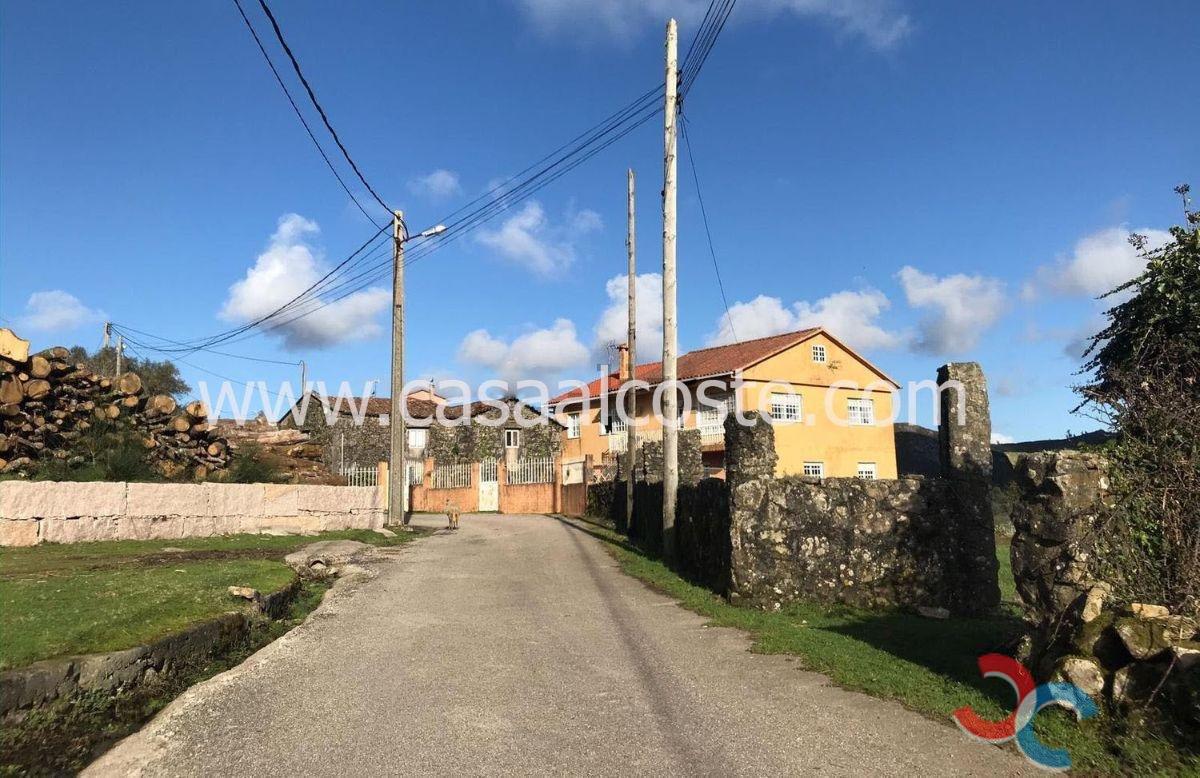 Venta de casa en Oia