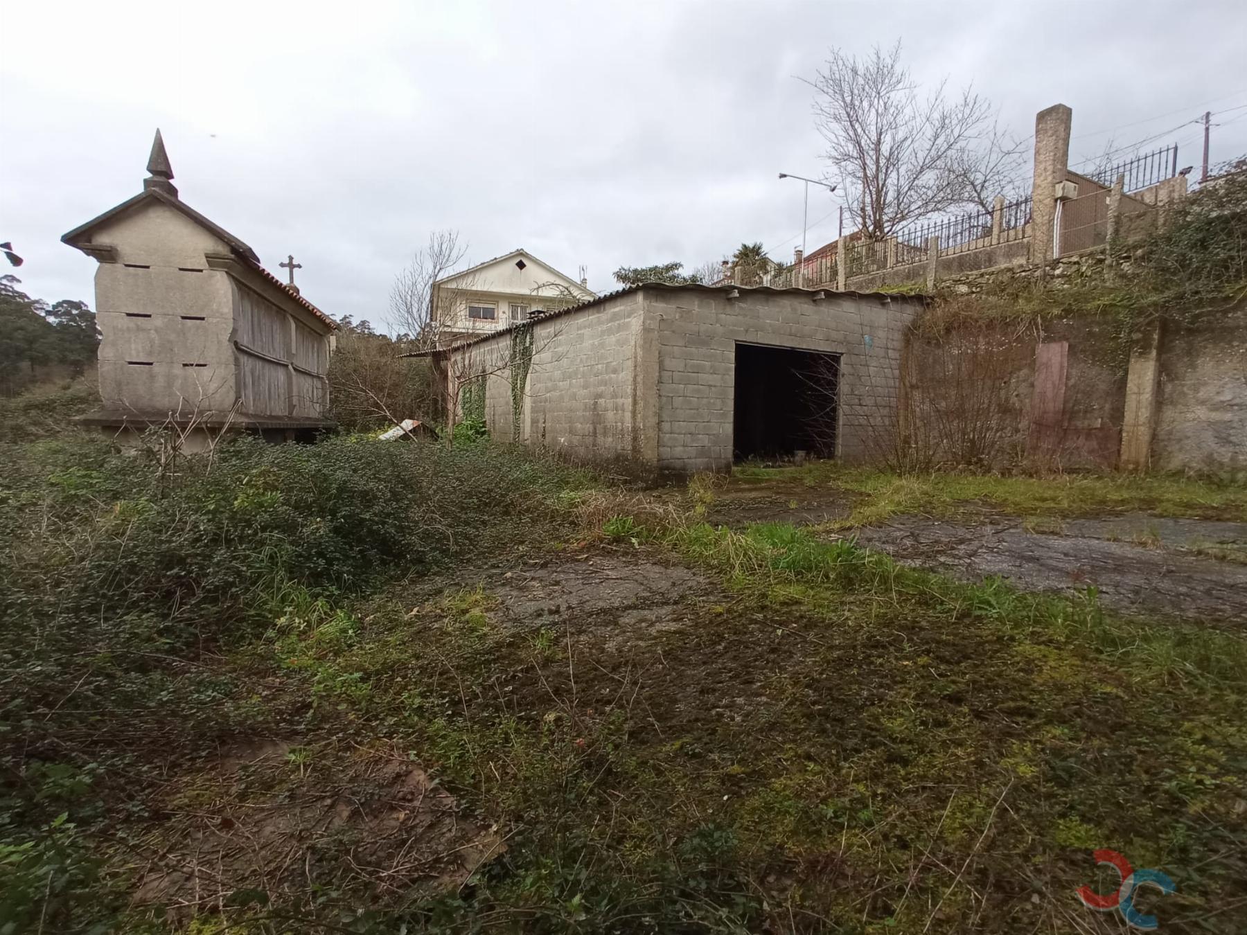 Venda de casa em Barro
