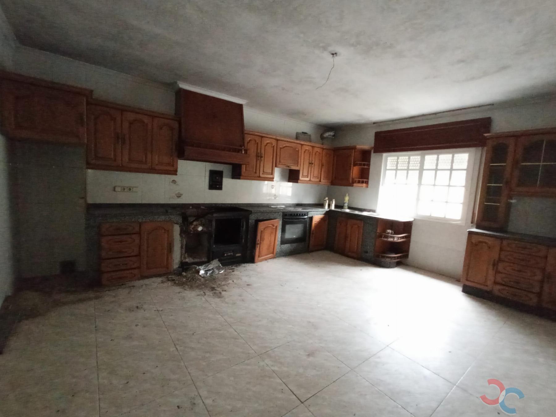Venda de casa em Barro