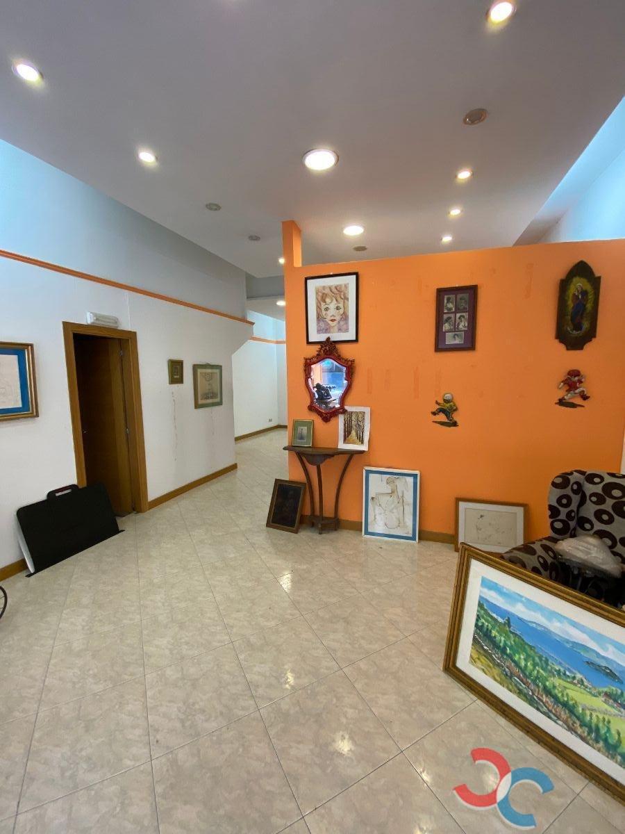 For sale of house in Marín