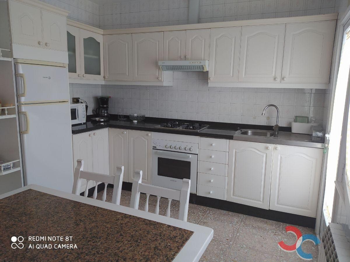 For sale of house in Poio