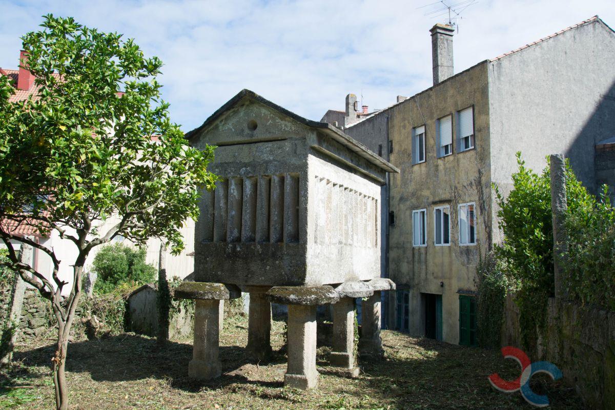 For sale of house in Marín