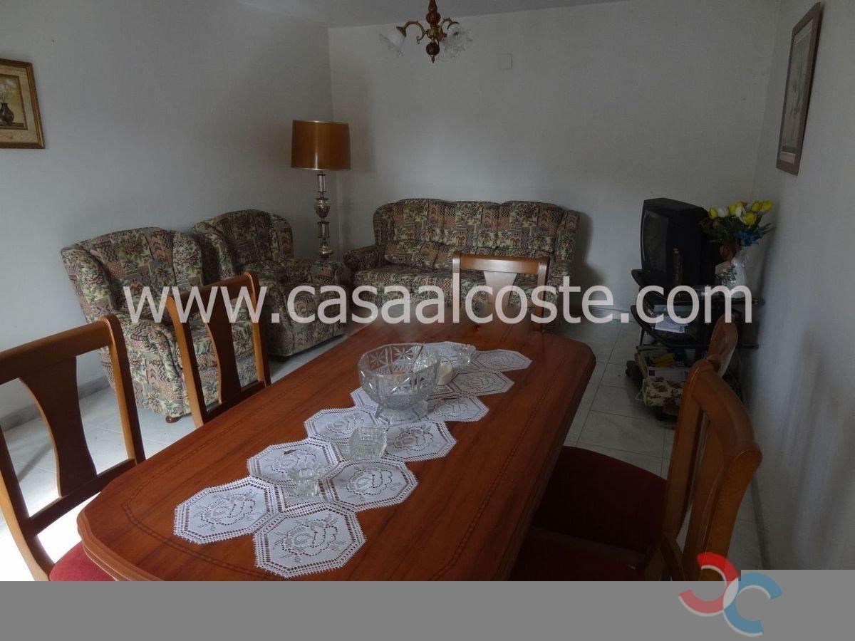 For sale of house in Cerdedo