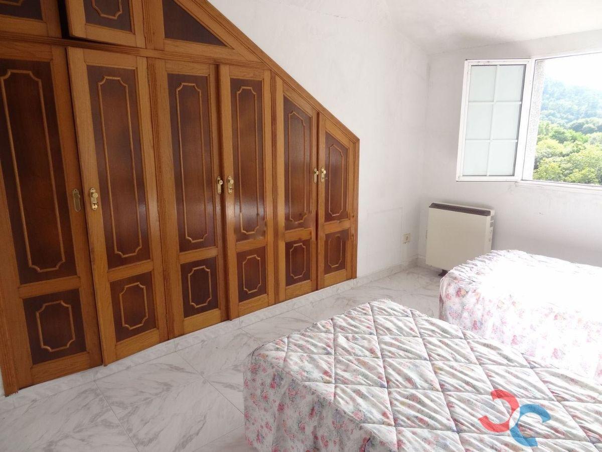 For sale of house in Cerdedo