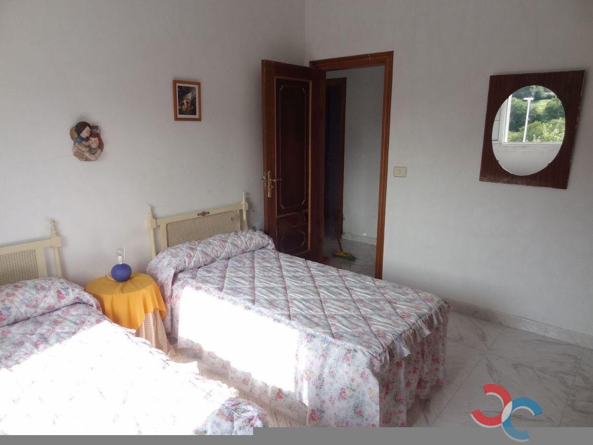 For sale of house in Cerdedo