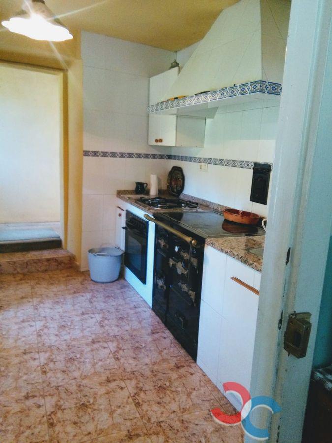 For sale of house in Padrenda