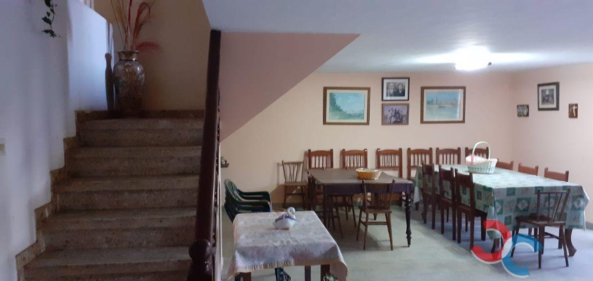 For sale of house in Lalín