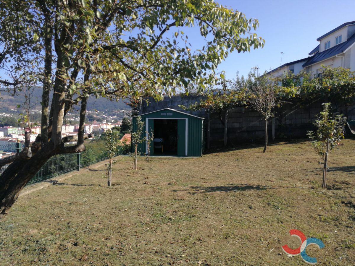 For sale of land in Marín