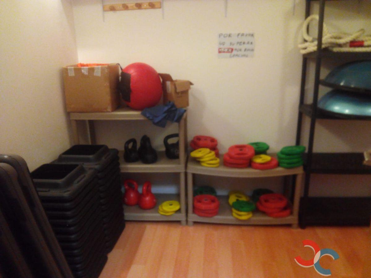 For sale of premises in Marín