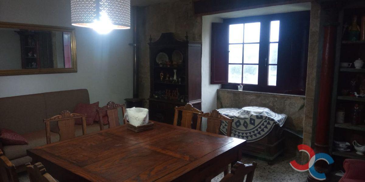 For sale of house in Campo Lameiro