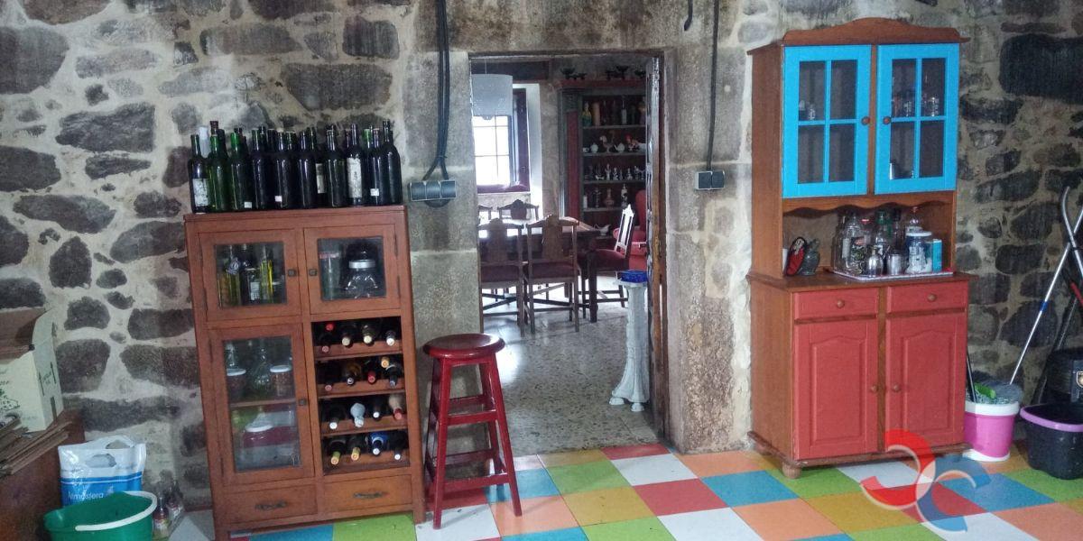 For sale of house in Campo Lameiro