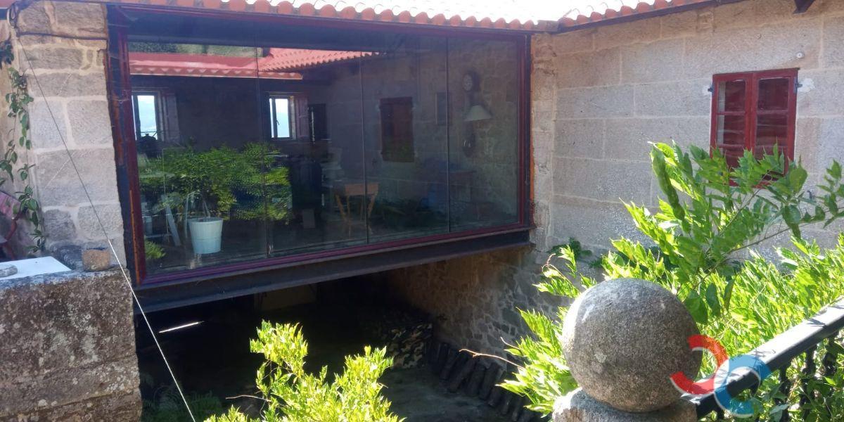 For sale of house in Campo Lameiro