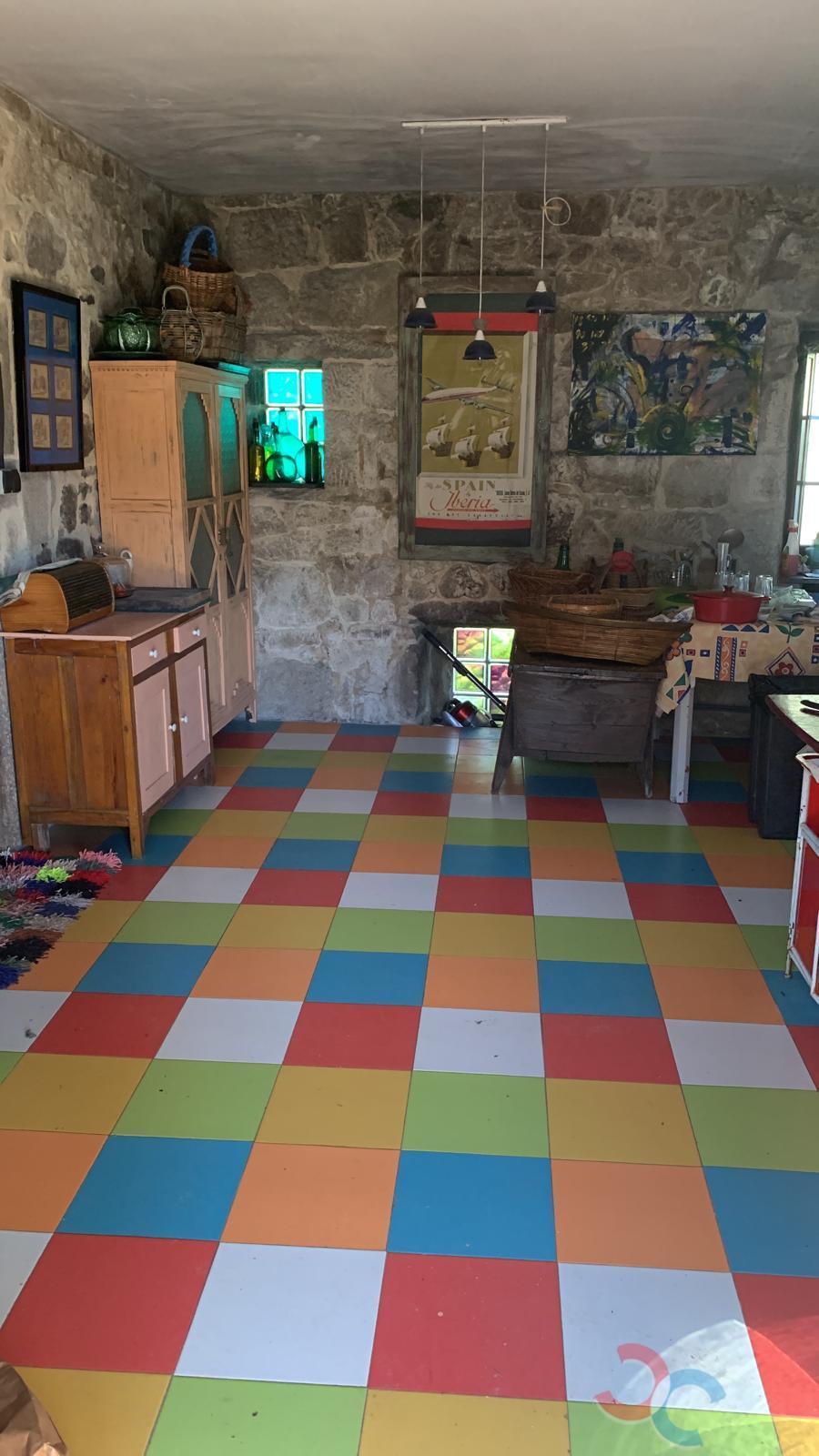For sale of house in Campo Lameiro