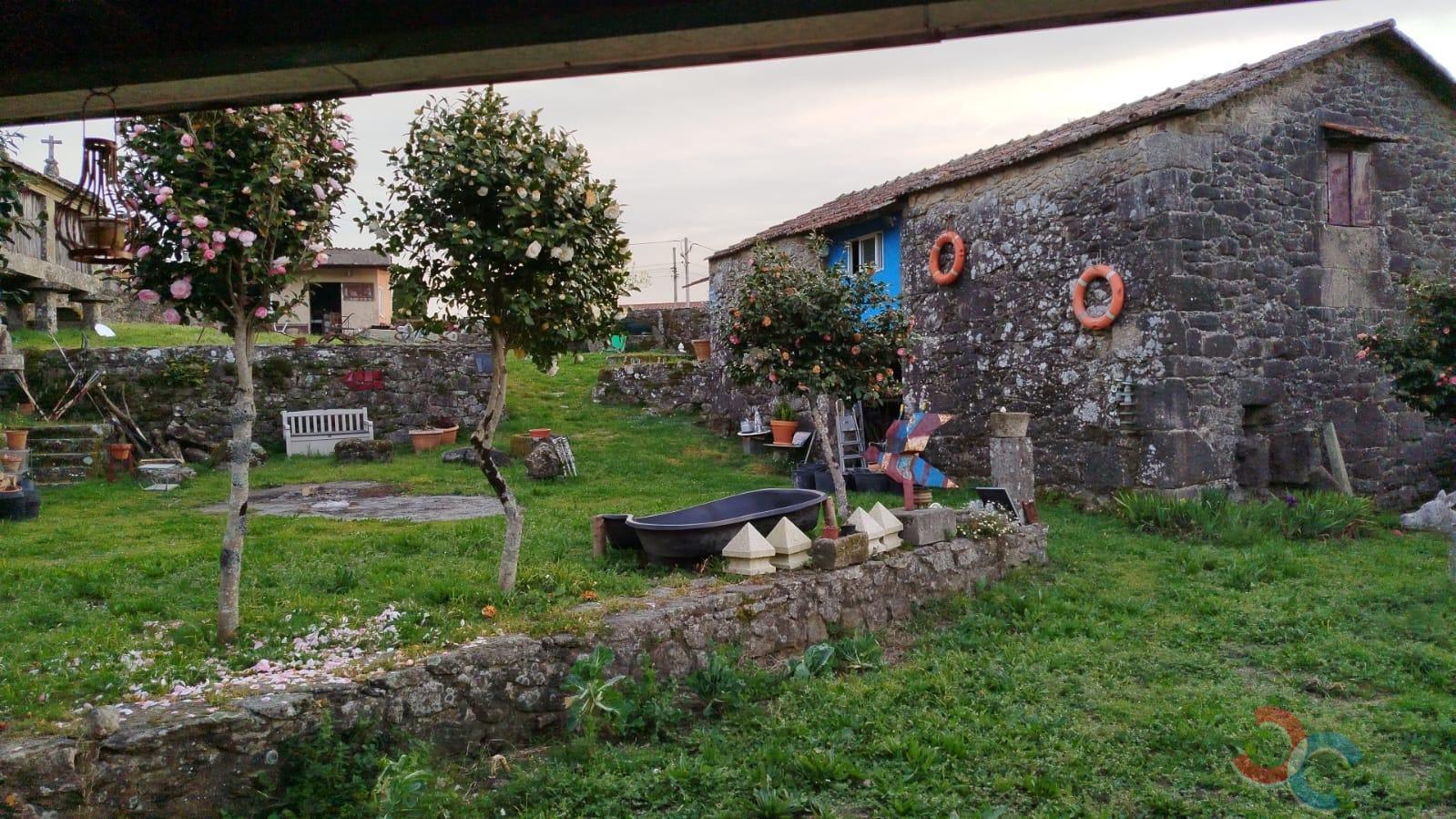 For sale of house in Campo Lameiro