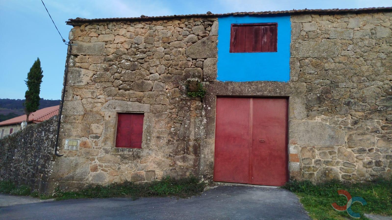For sale of house in Campo Lameiro