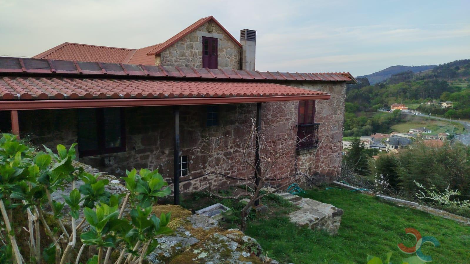 For sale of house in Campo Lameiro