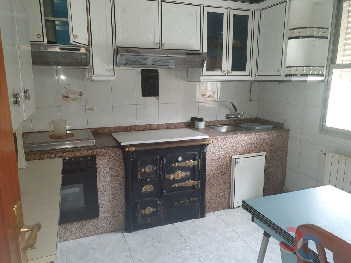 For sale of house in Vilagarcía de Arousa