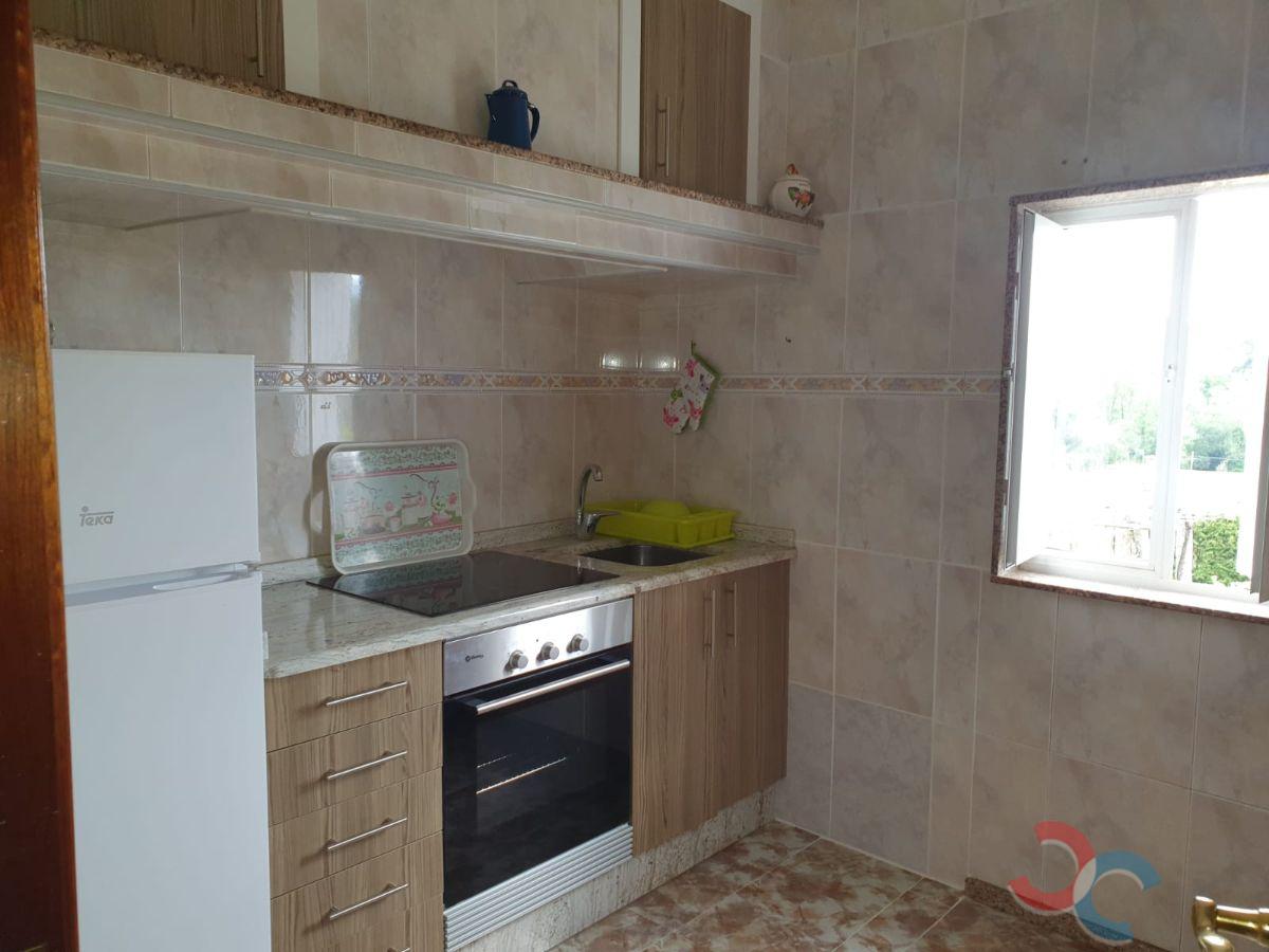 For sale of house in Caldas de Reis