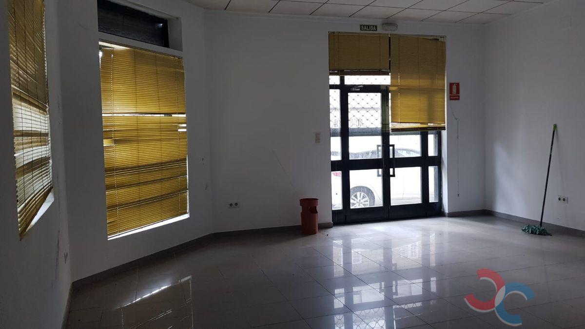 Venta de local comercial en Pontevedra