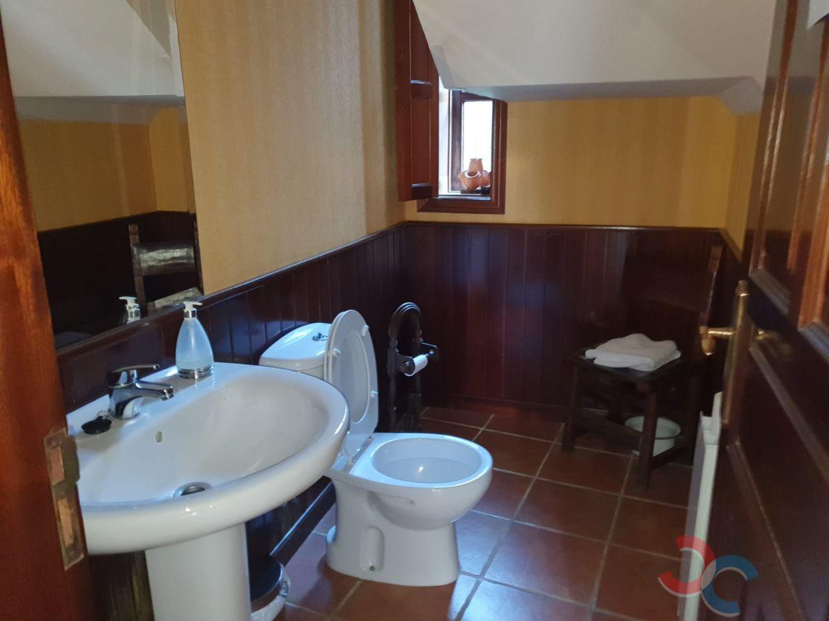 For sale of house in Combarro