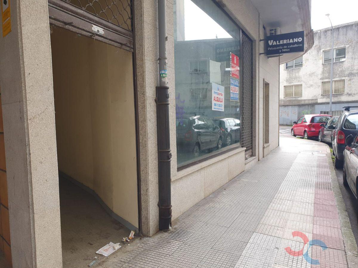 Venta de local comercial en Pontevedra
