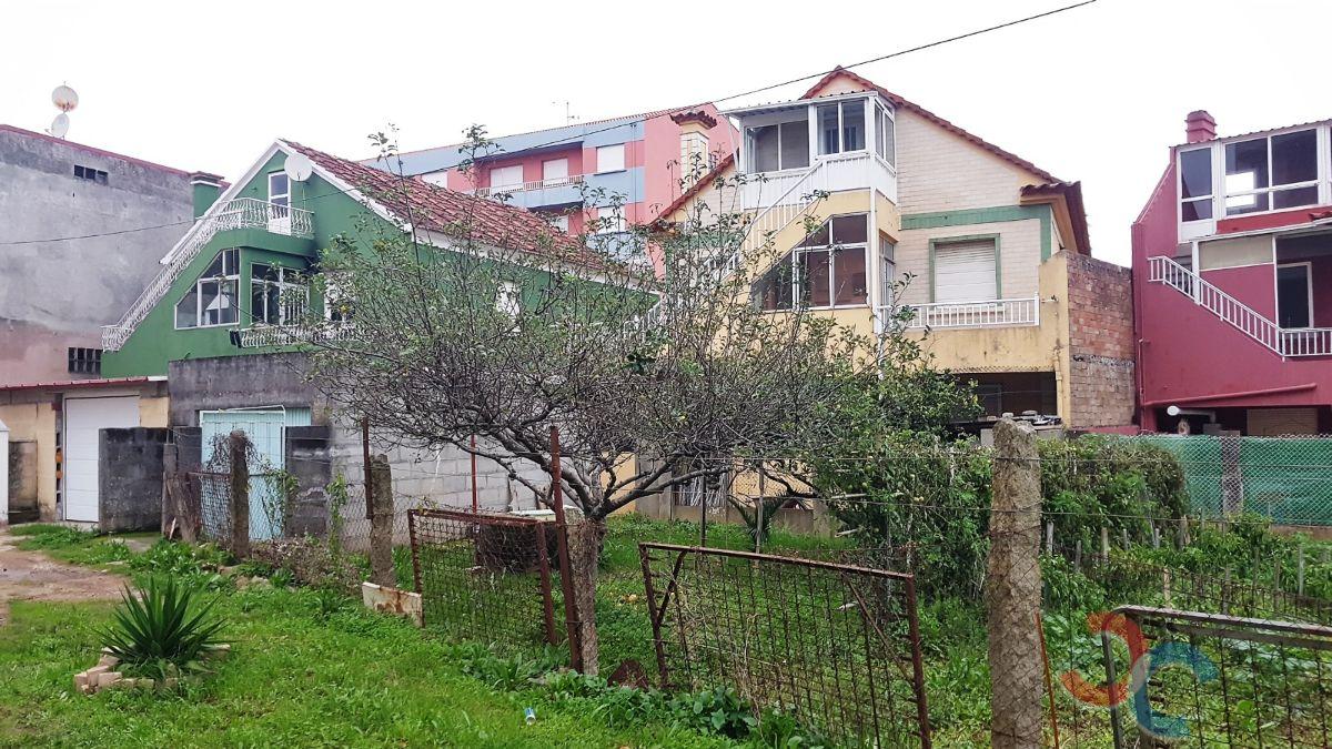 For sale of house in Cangas