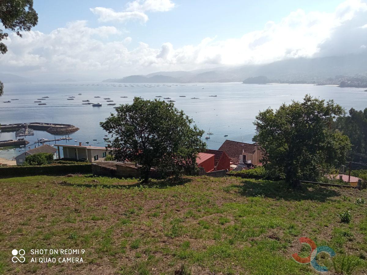 For sale of land in Bueu