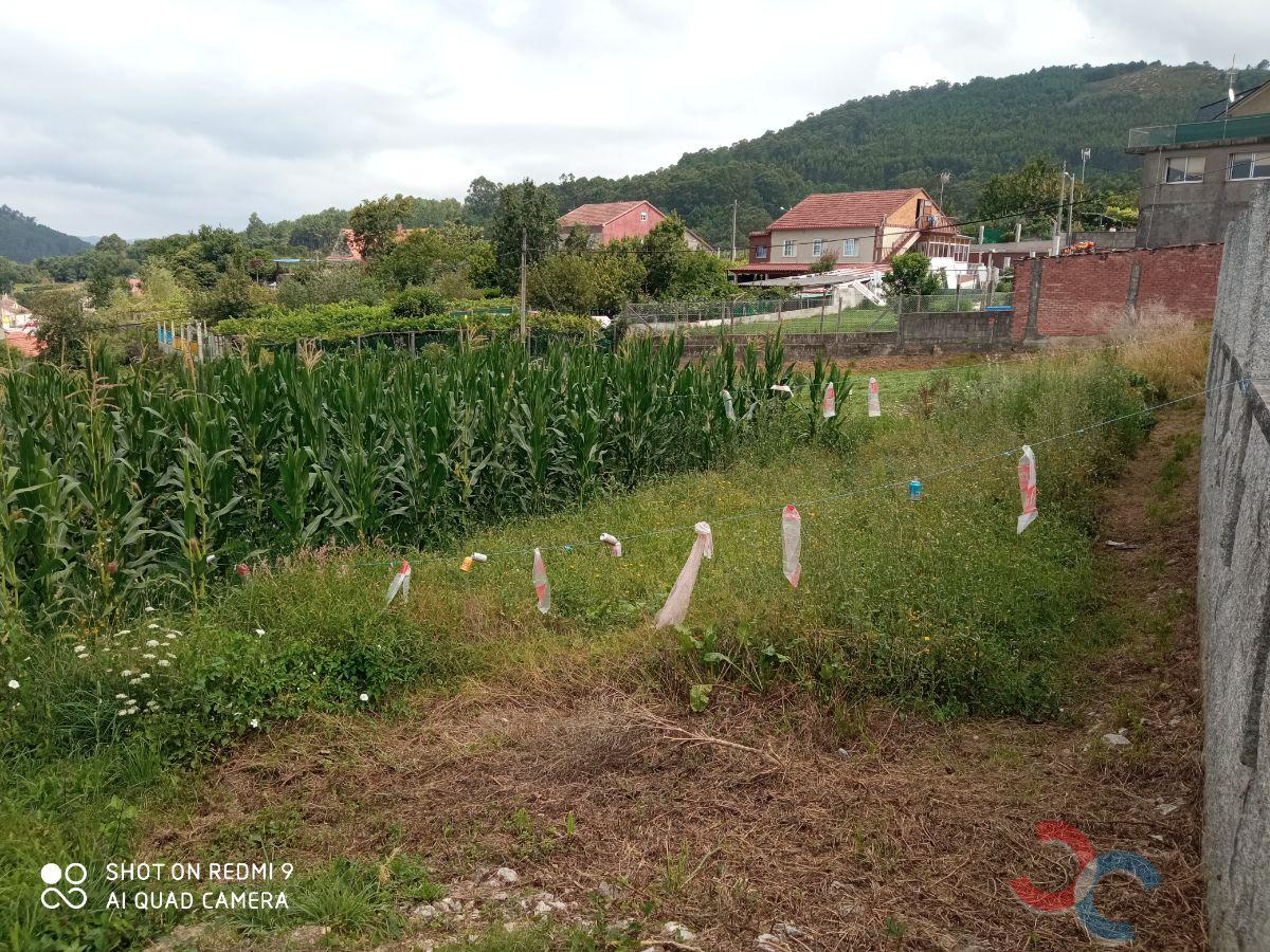 For sale of land in Marín