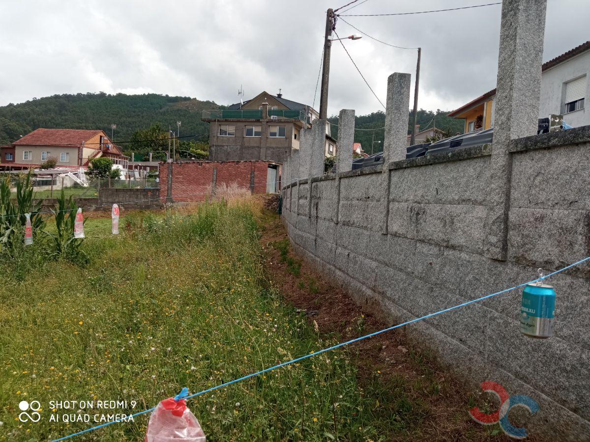 For sale of land in Marín