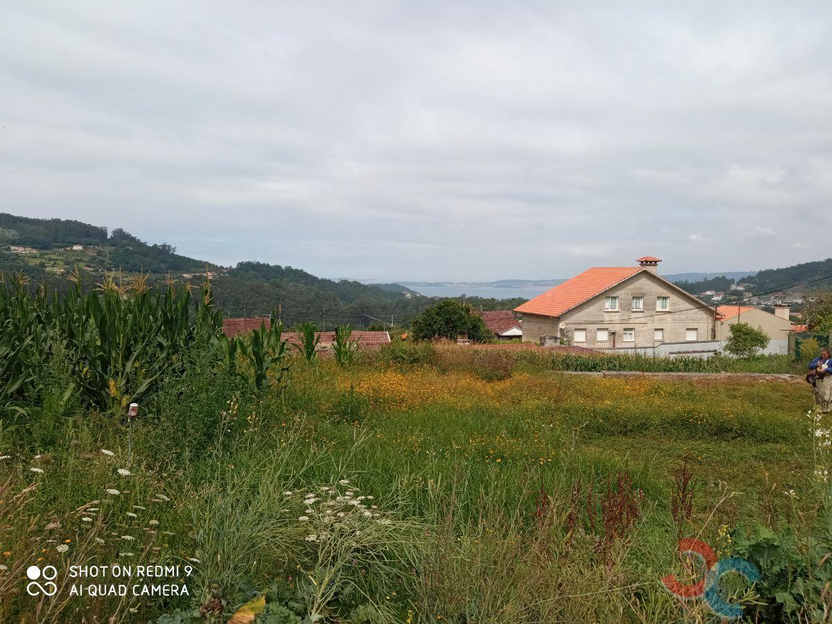 For sale of land in Marín