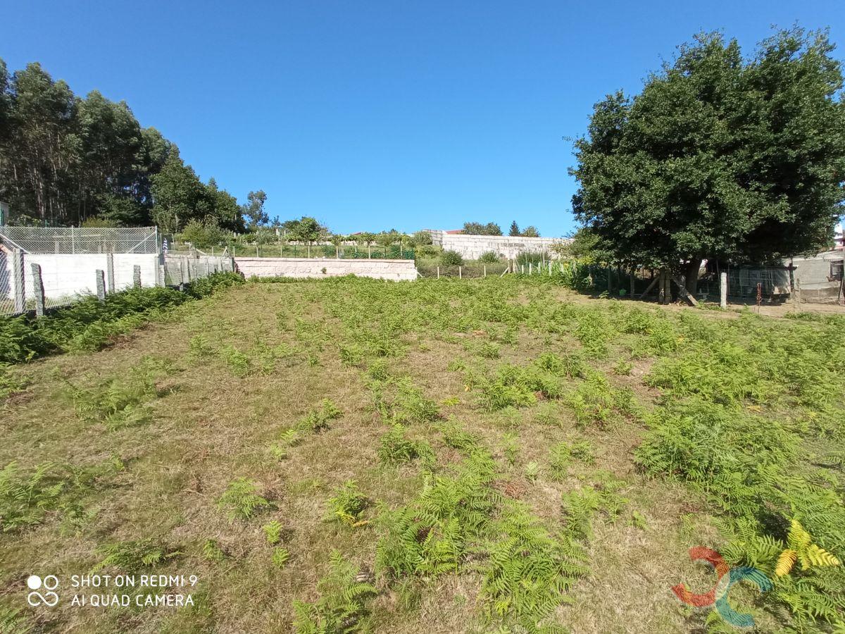 For sale of land in Marín