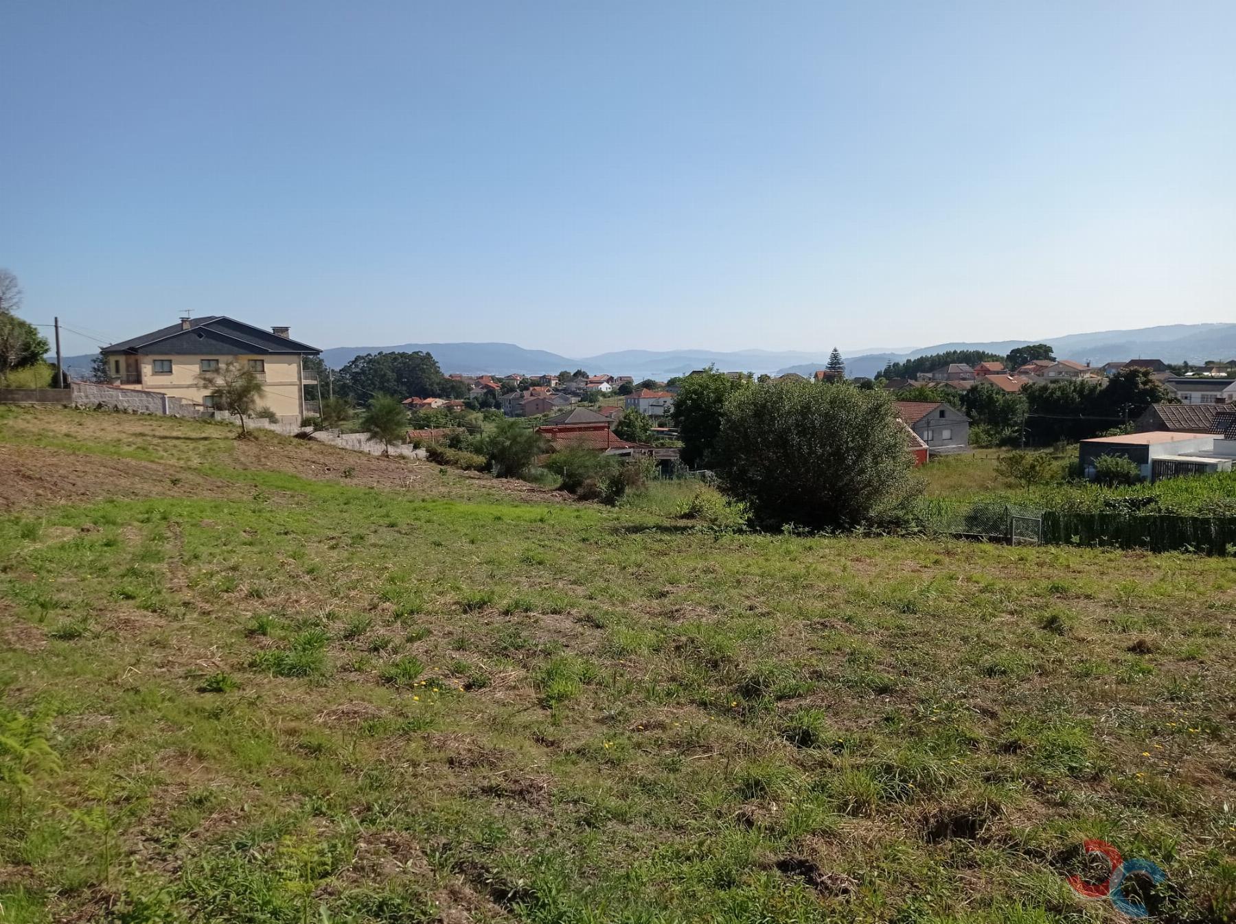 For sale of land in Bueu