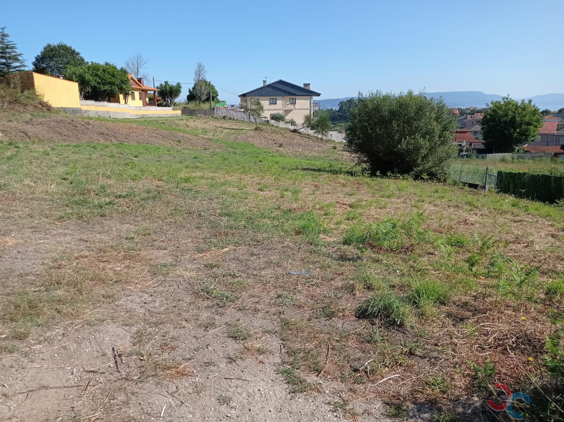 For sale of land in Bueu