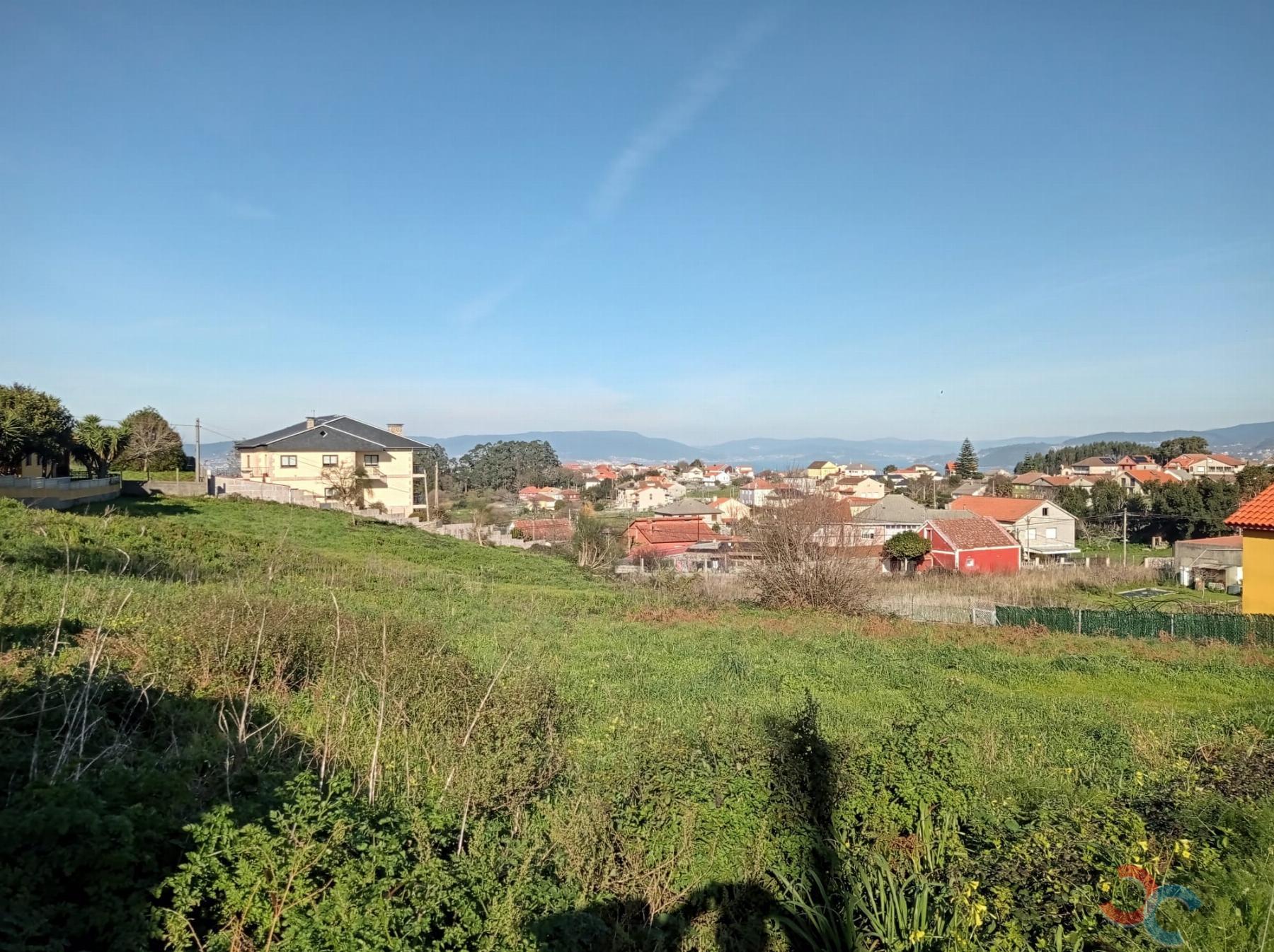 Venda de chão em Bueu