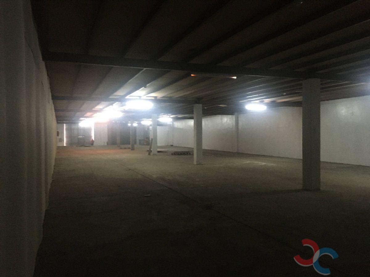 For rent of industrial plant/warehouse in Moraña
