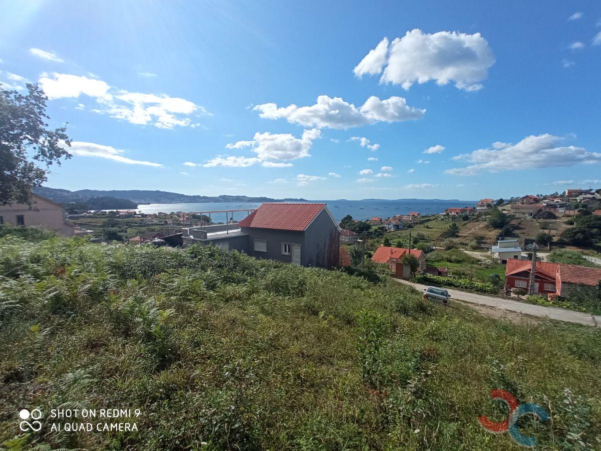 For sale of land in Marín