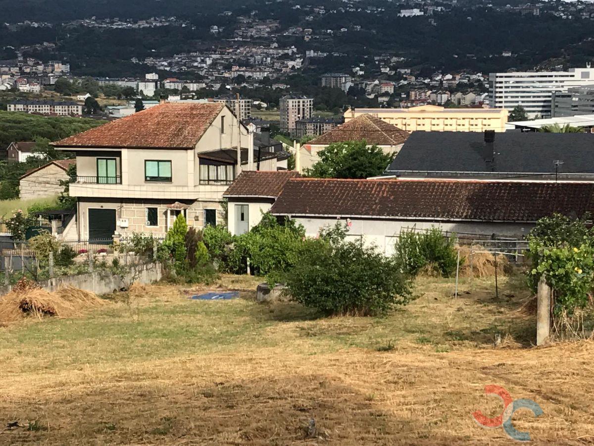 For sale of house in Ourense