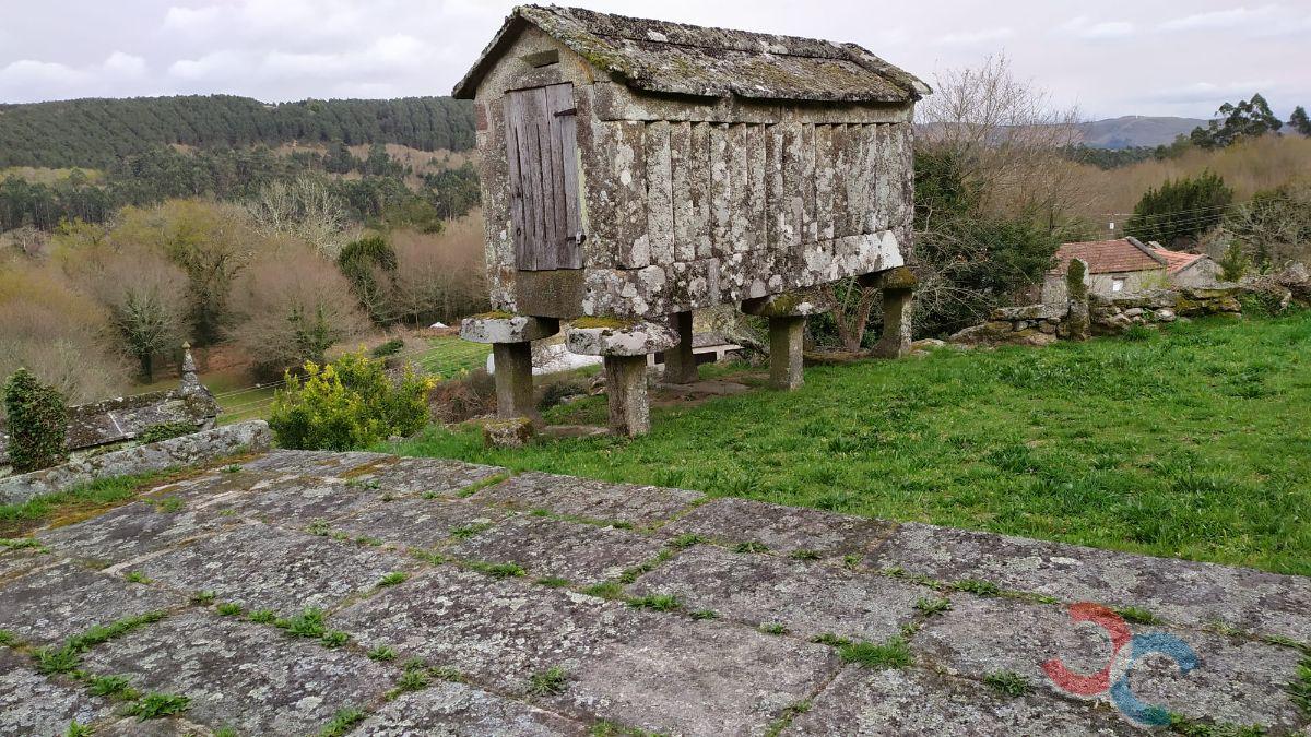 Venta de terreno en Cotobade