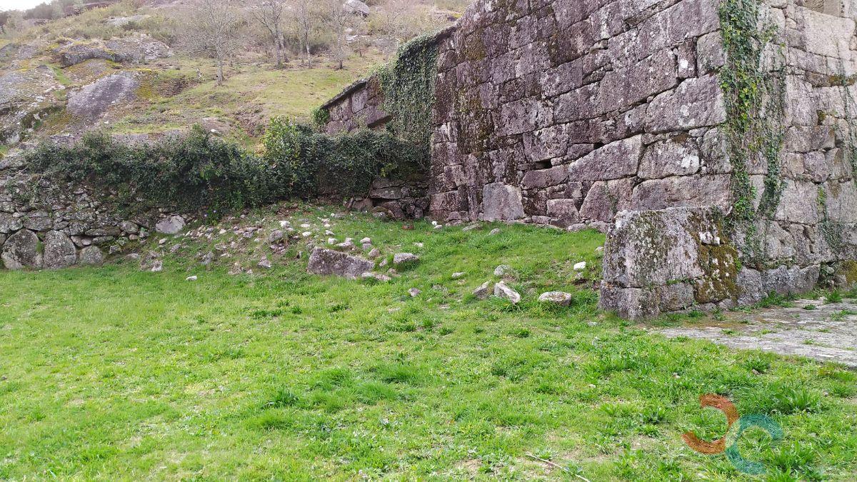 Venta de terreno en Cotobade