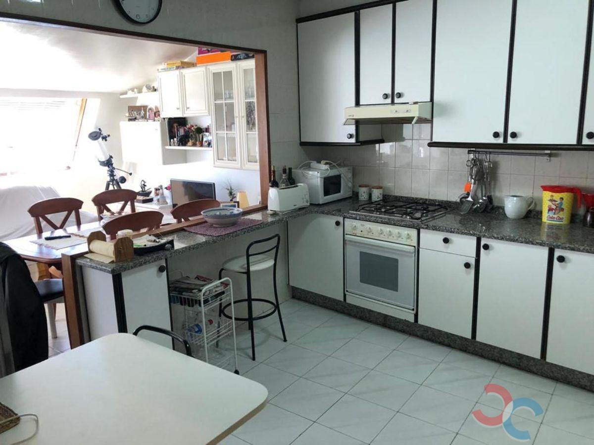 For sale of flat in Poio