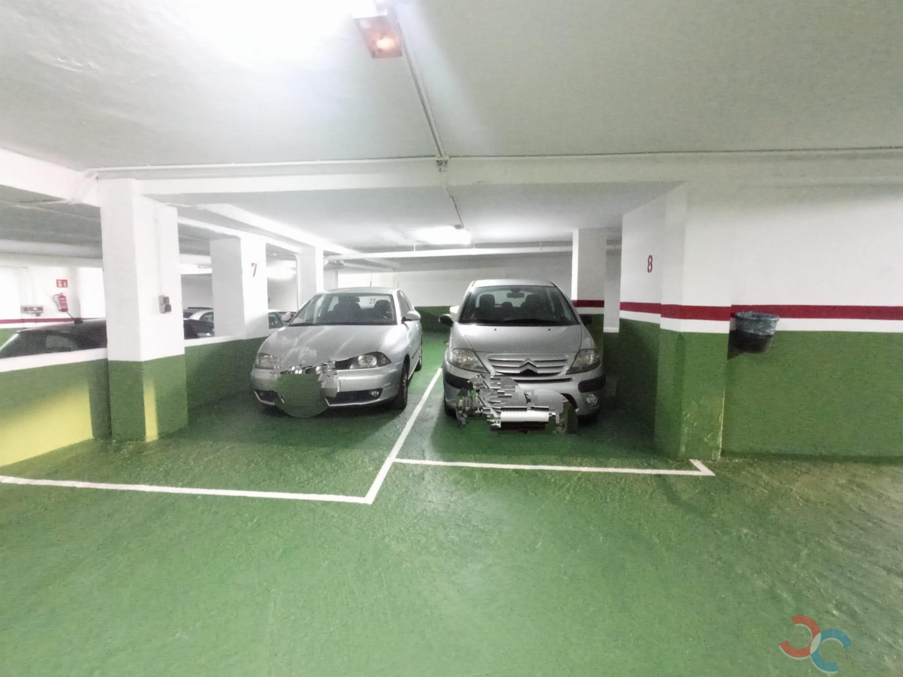 For sale of garage in Marín