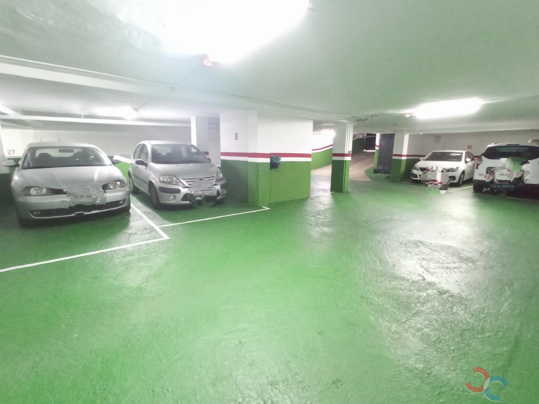 For sale of garage in Marín