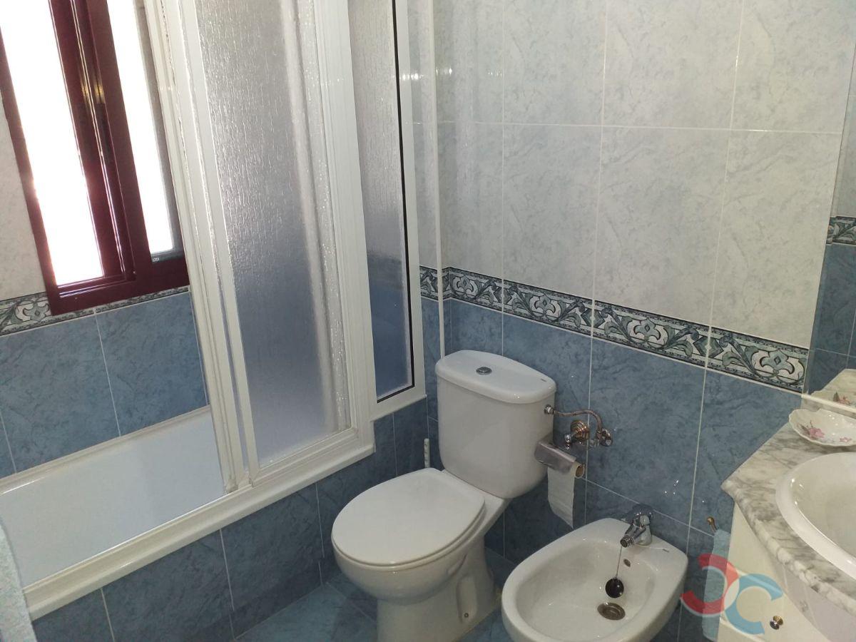 For sale of flat in Poio