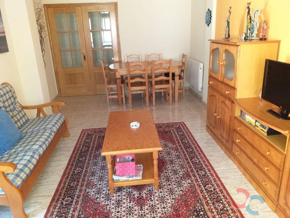 For sale of flat in Poio