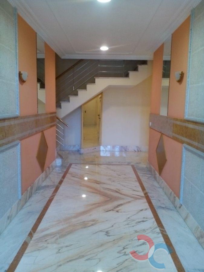 For sale of flat in Poio